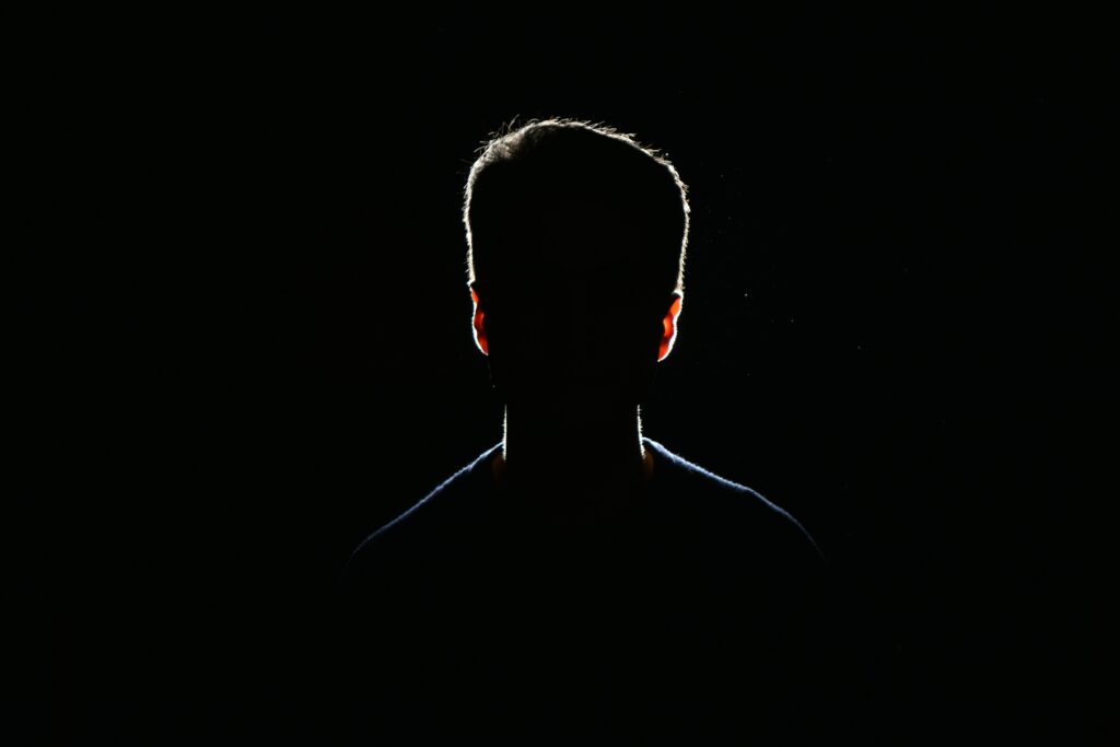 Témoignages anonymisés : quand peuvent-ils fonder un licenciement ?
